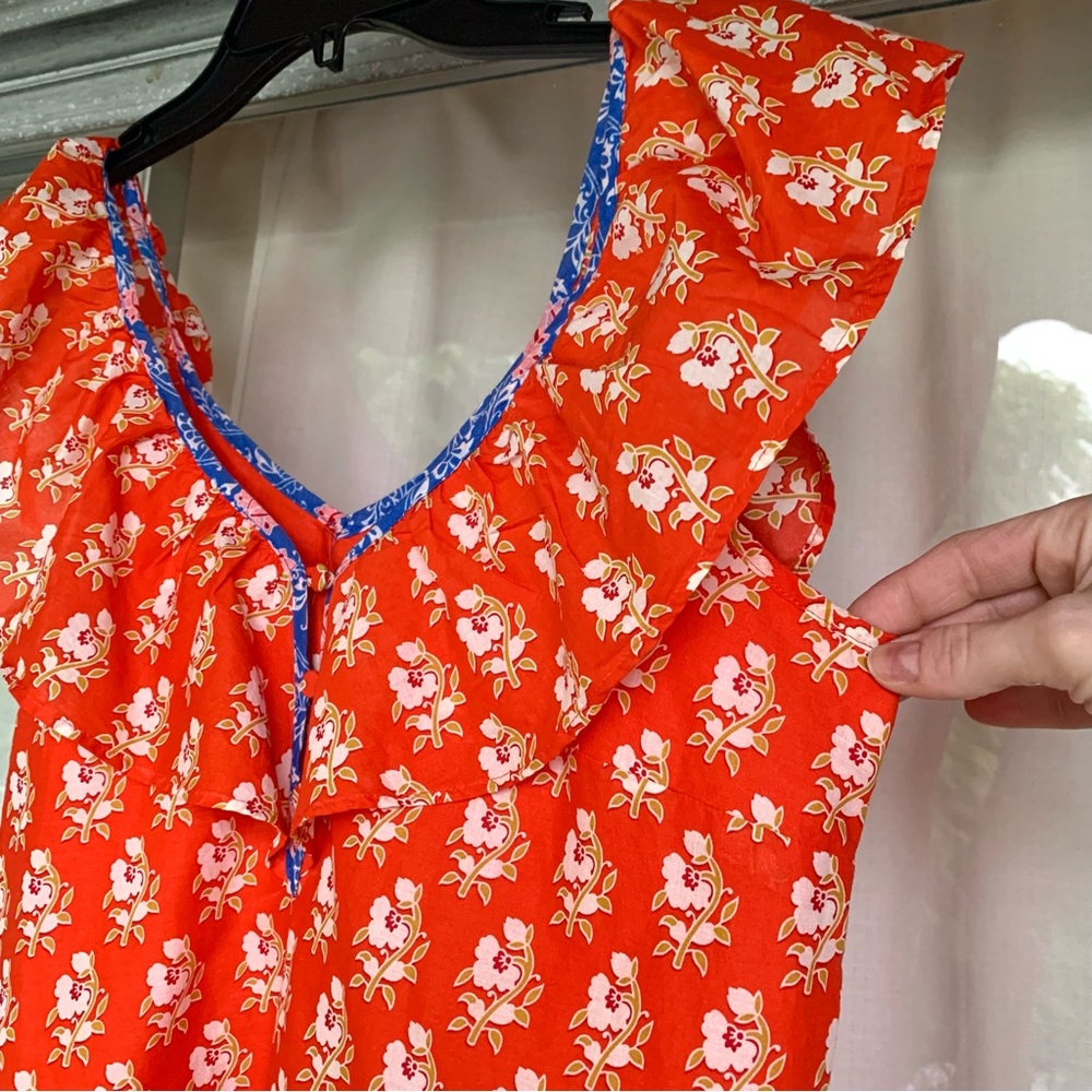 ❗️SALE❗️ J.Crew Ruffle V Neck Top - Picture 6 of 7